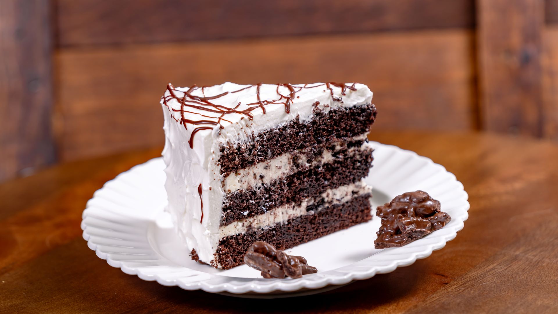 Cookies & Creme Chocolate Cake