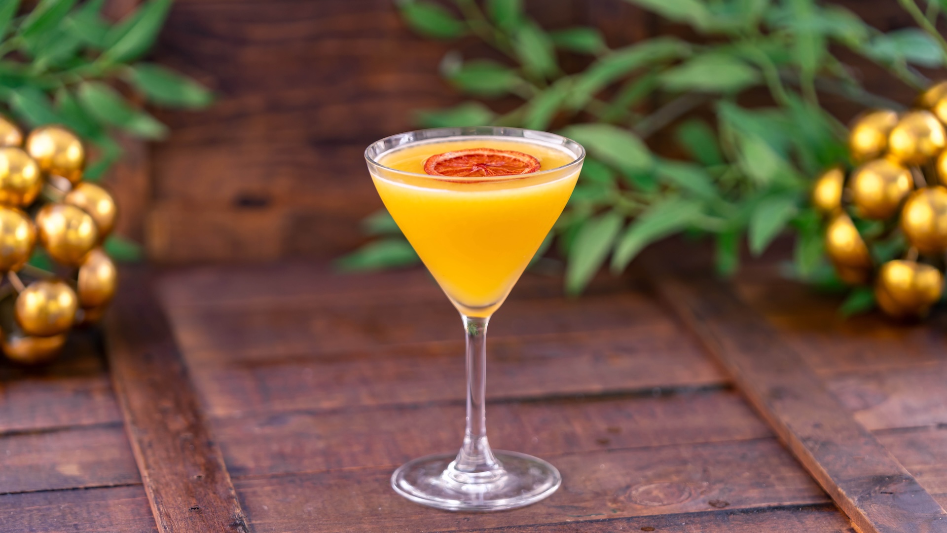 Lunar Mango Cocktail at Lamplight Lounge