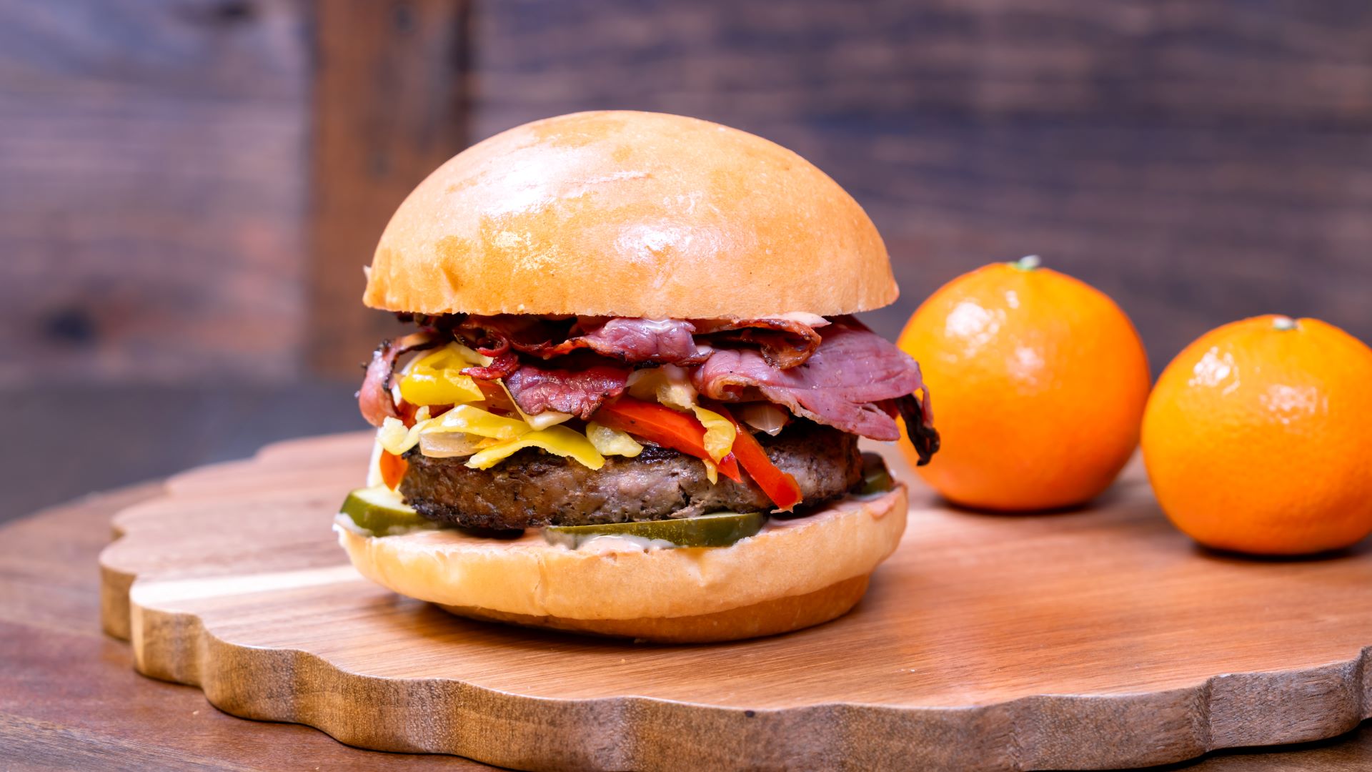 Pastrami Gaston Cheeseburger Red Rose Taverne Disneyland