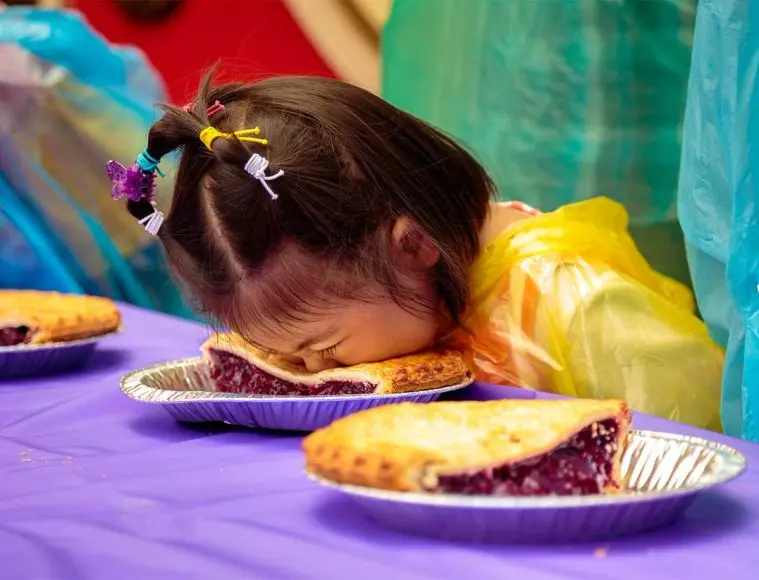 Knott's Boysenberry Festival 2026 Pie Eating Contest